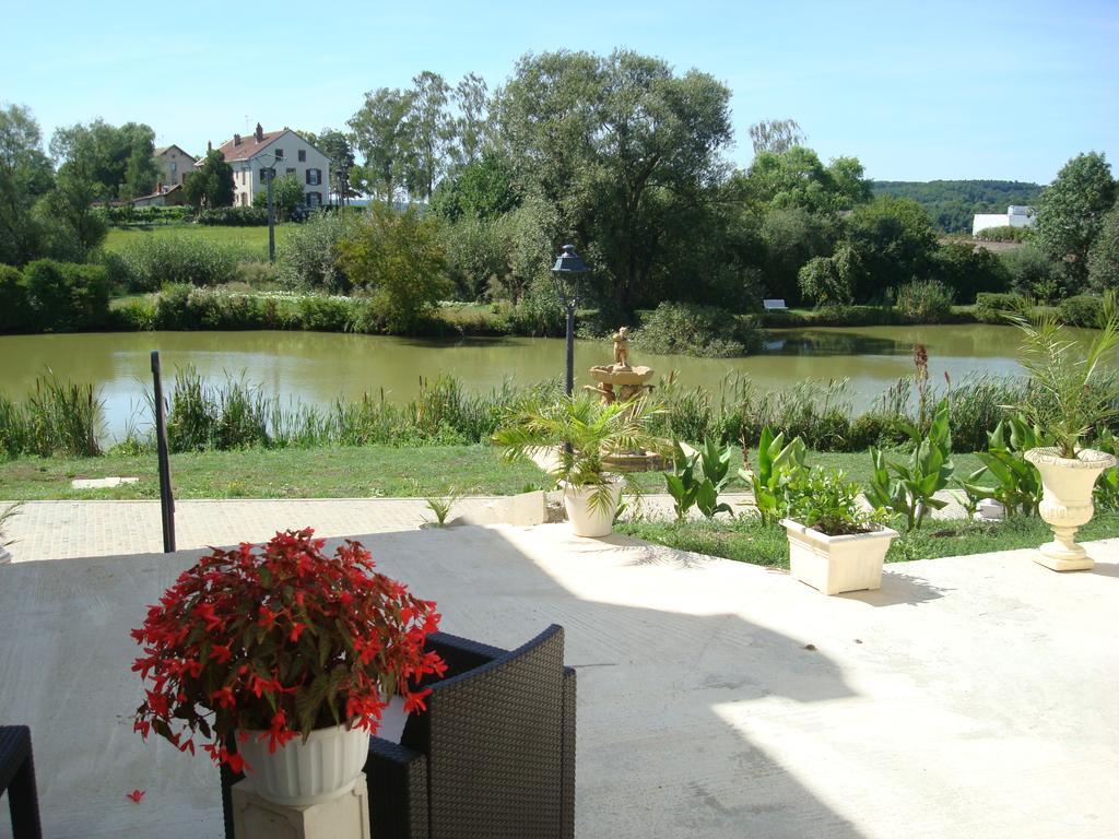 Domaine De Lardoisiere Château-Salins Exterior foto